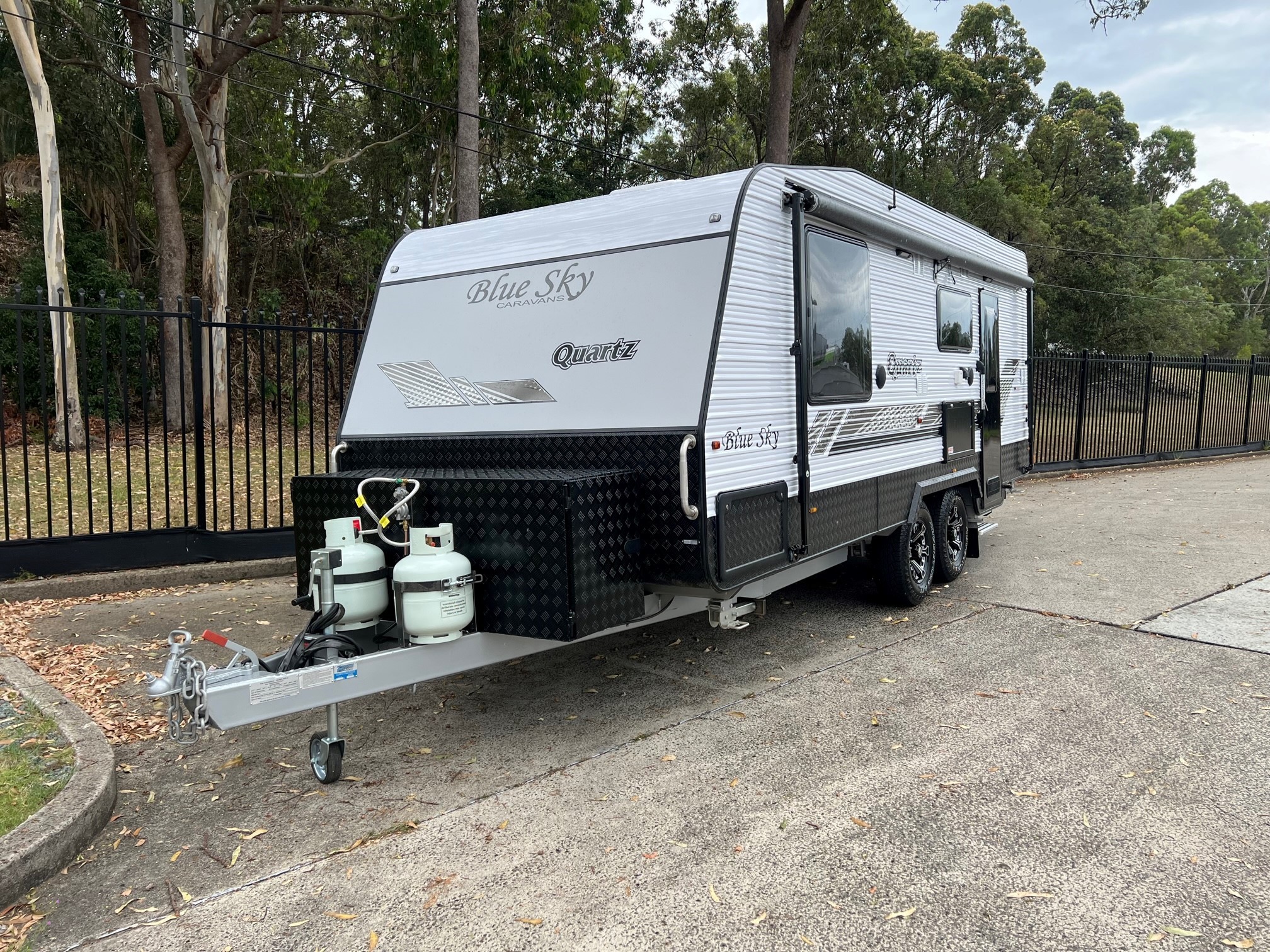 2022 Blue Sky Quartz Rear Door 20ft8 Caravan