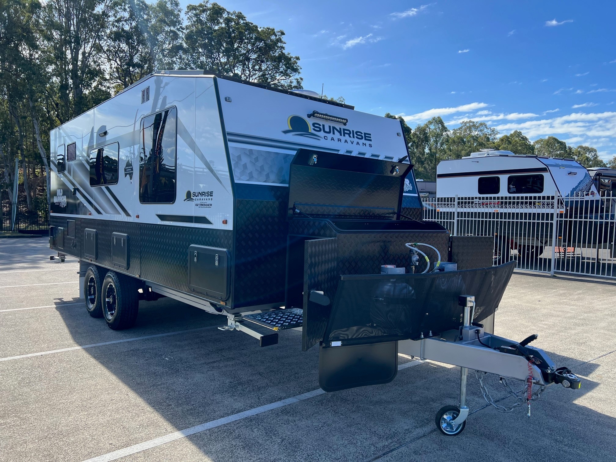 2024 21ft Offgrid Sunrise Wild Warrior OffRoad Aluminum Framed Caravan