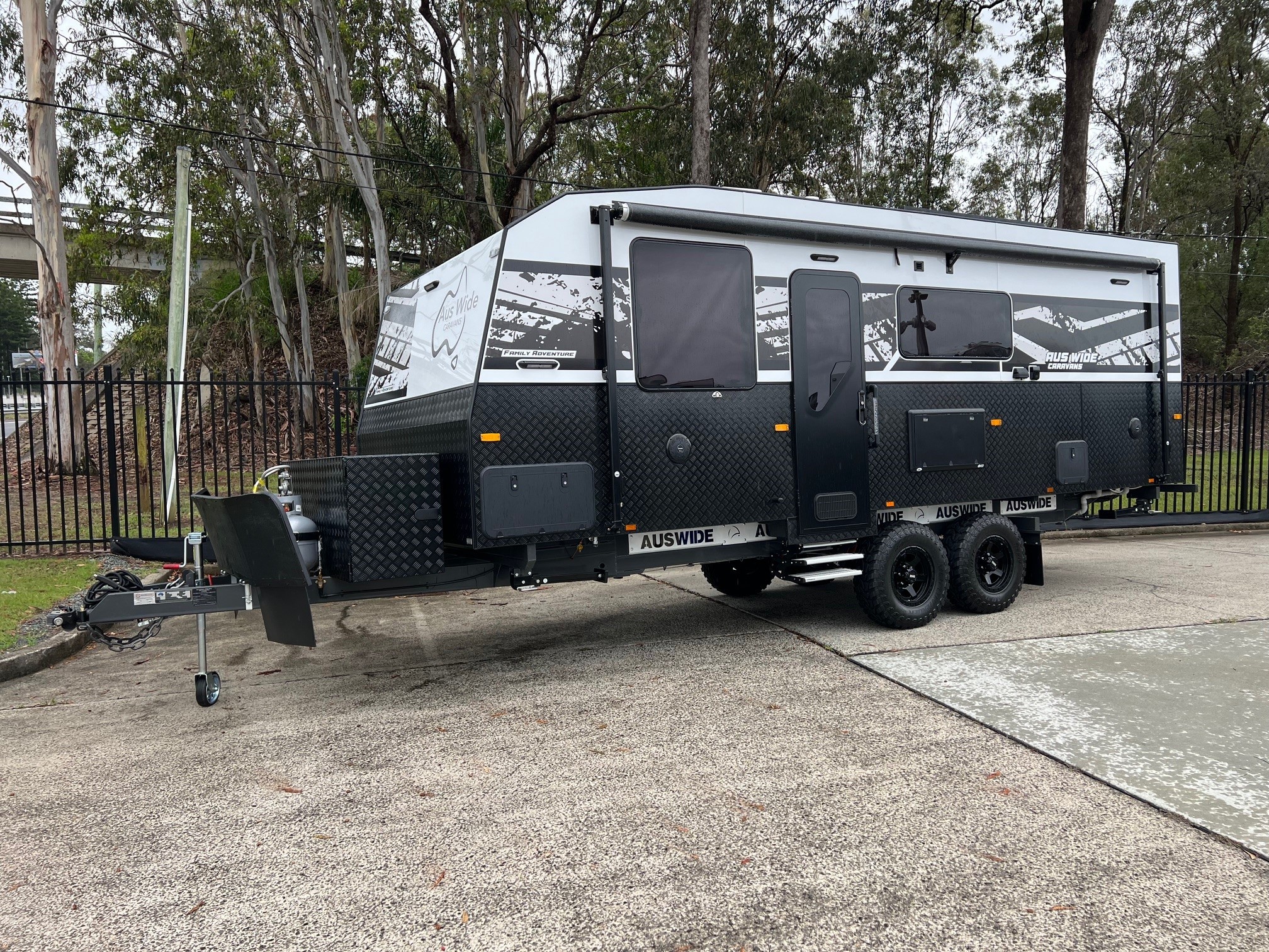 2024 Auswide 22ft Offroad Double Bunk Caravan With Truss Chassis