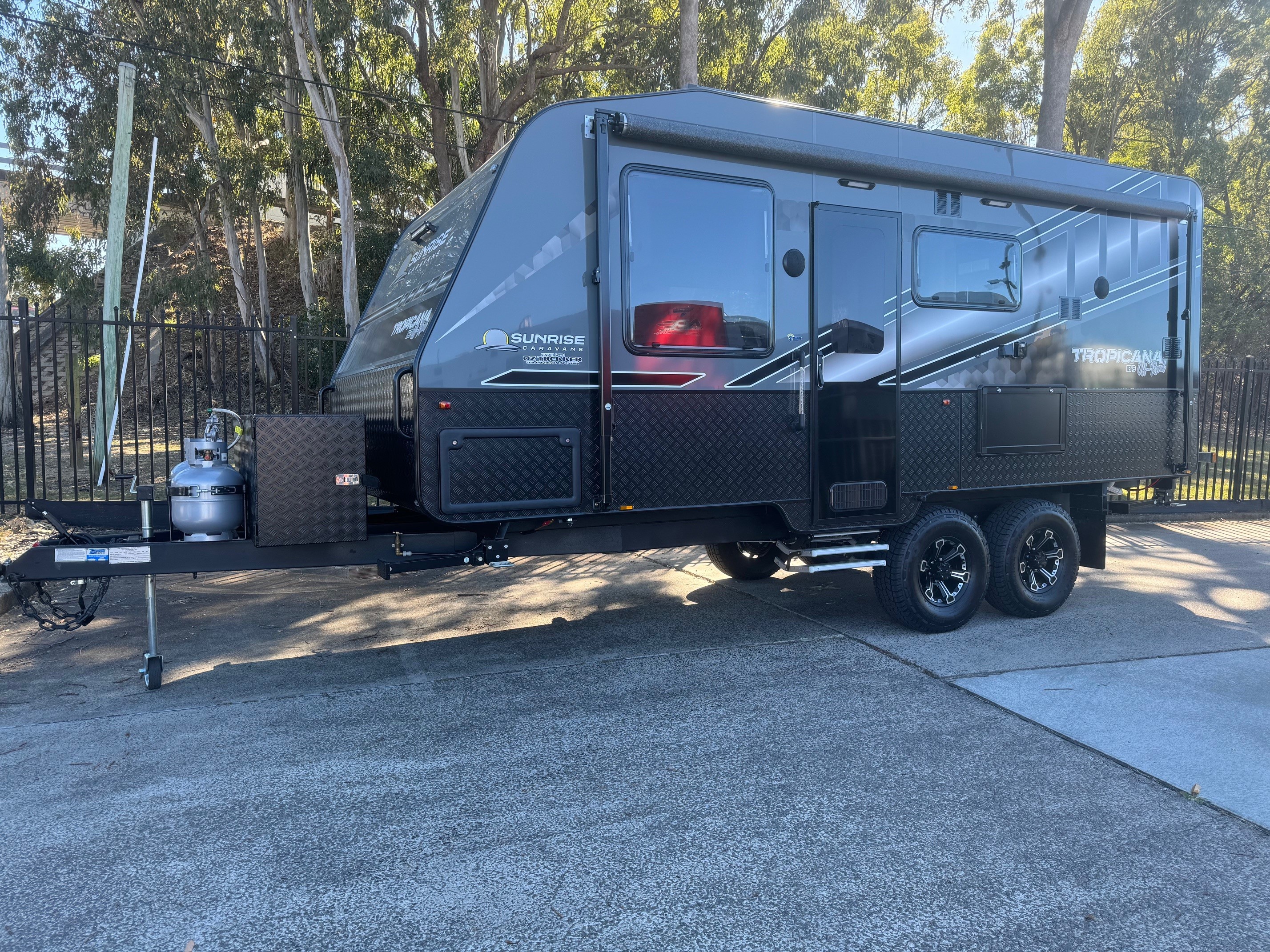 2024 Sunrise Tropicana 18ft9 Tandem Axle Caravan