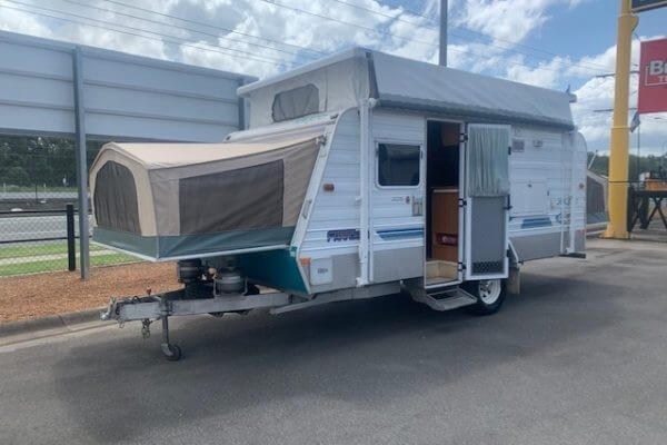 2004 Jayco Expanda Camper Sleeps 6