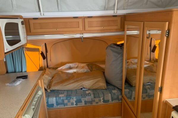 2004 Jayco Expanda Camper Sleeps 6