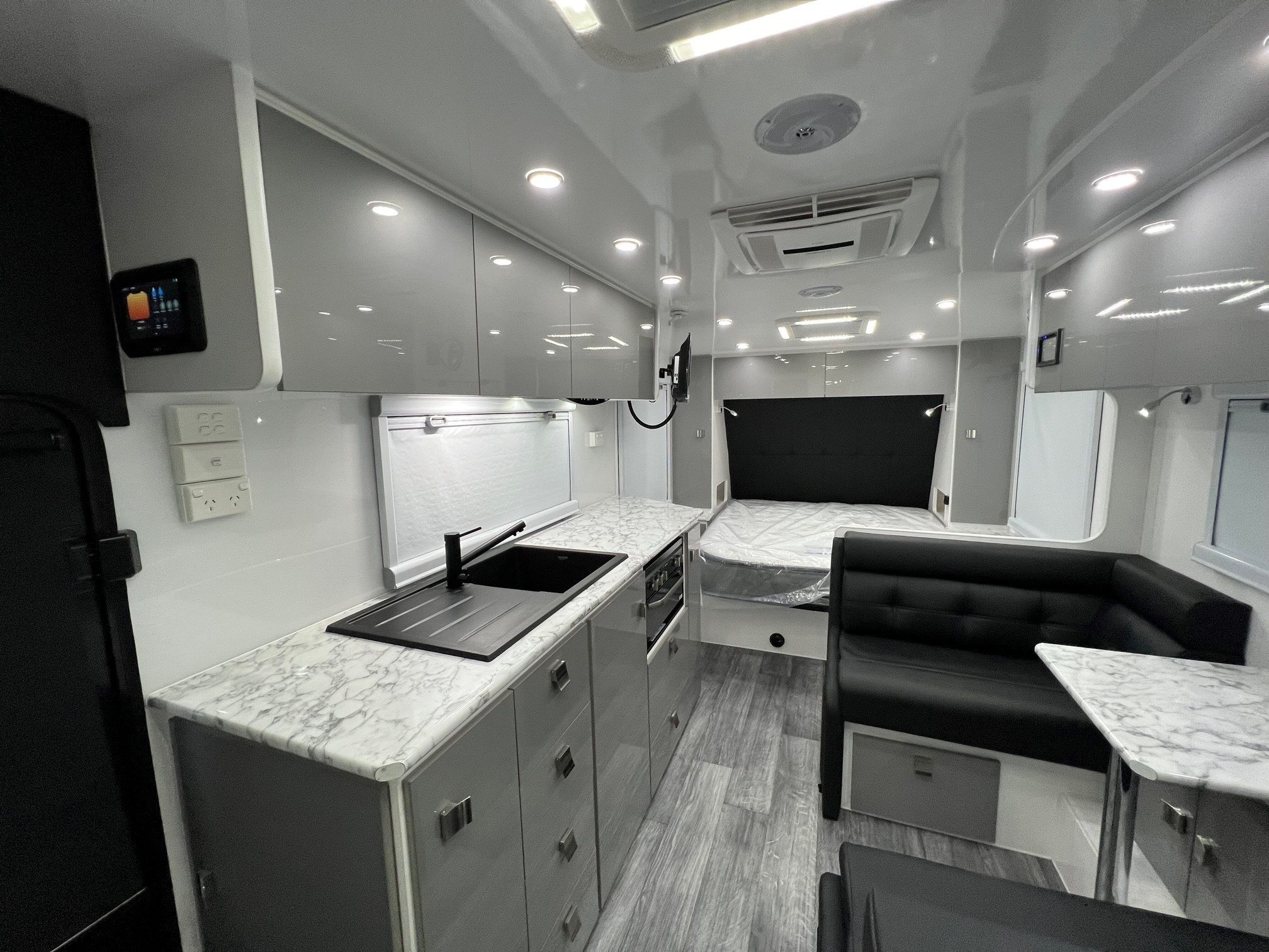 2025 Sunrise Wild Warrior 19ft8 Off-Road Aluminum Frame van With 400amp lithium & 2600W Inverter